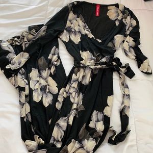 Hello Miz maternity floral wrap dress, size small